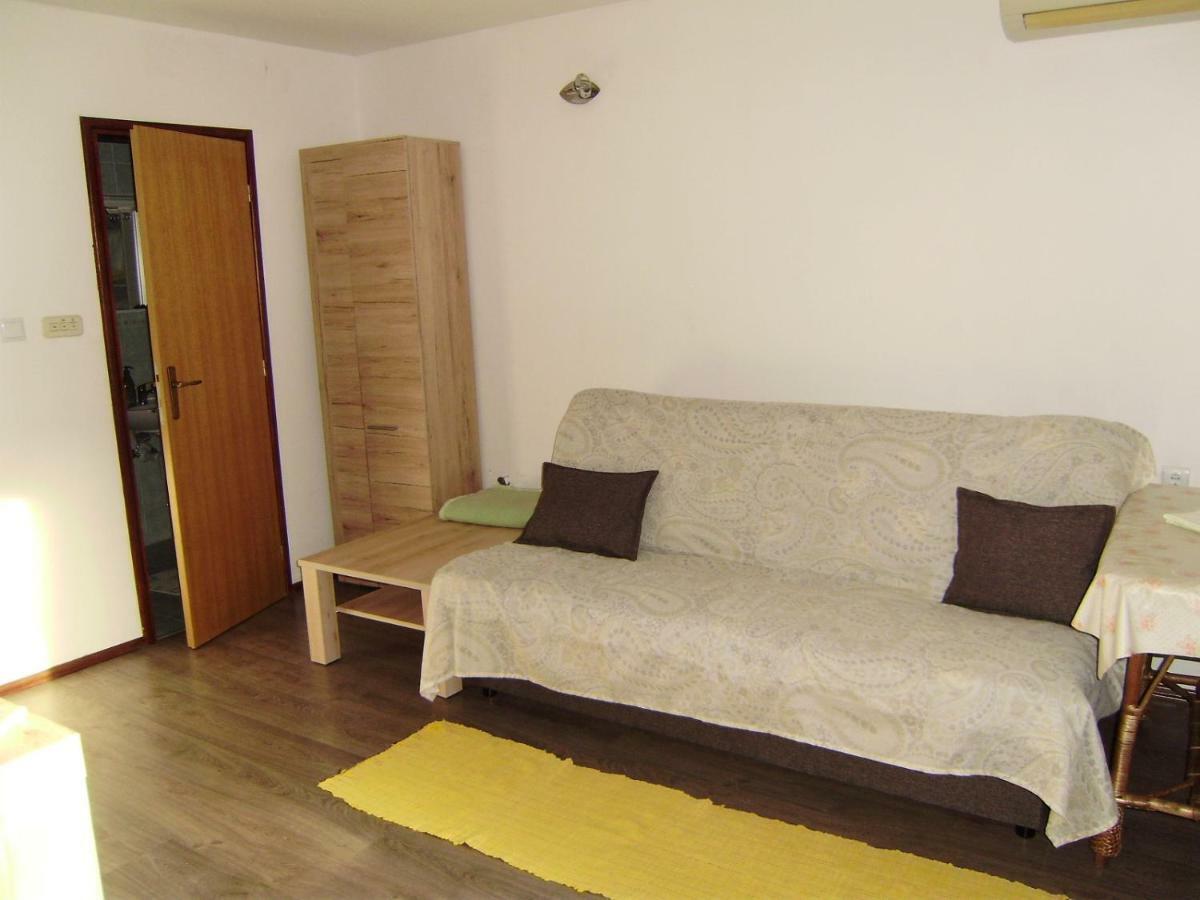 Apartment Carmen Čavle エクステリア 写真