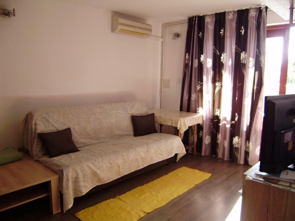 Apartment Carmen Čavle エクステリア 写真